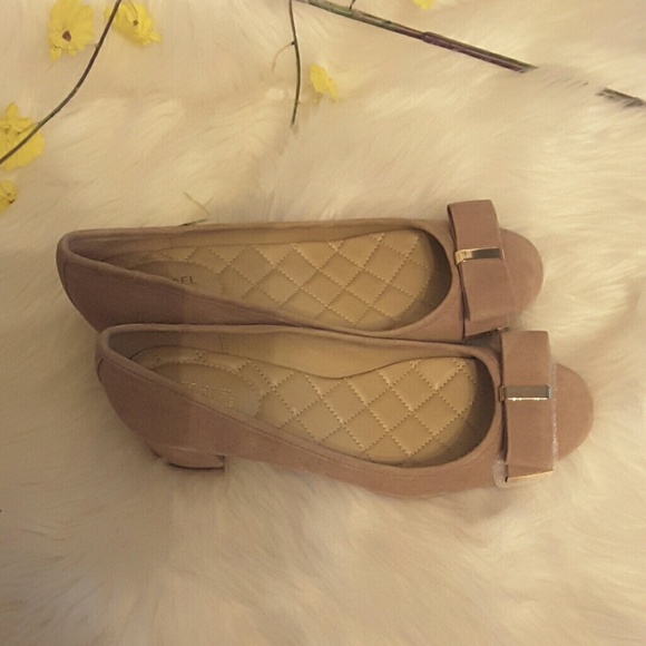 Michael kors genuine suede slip on shoes - Picture 2 of 8